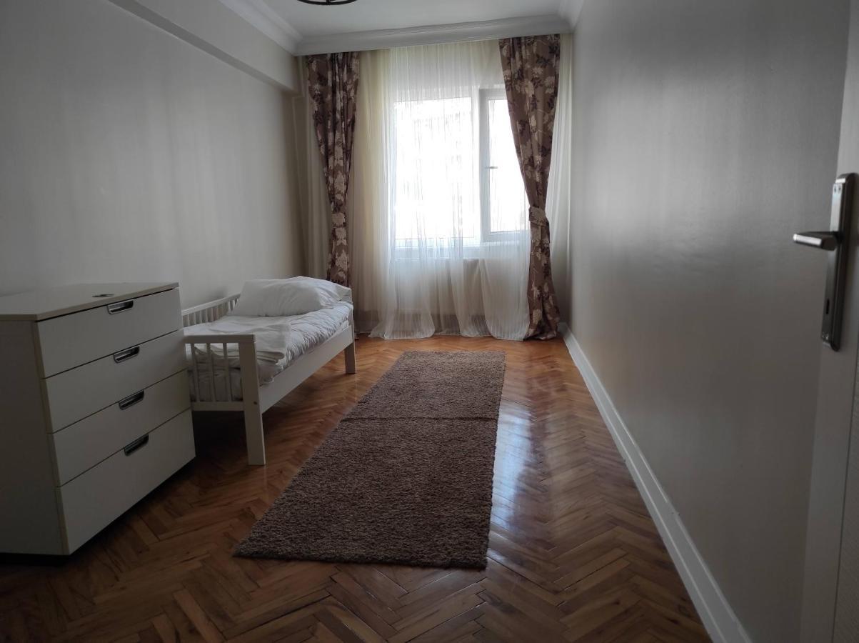 Ferienwohnung 5 Minutes To Subway Istanbul Exterior foto